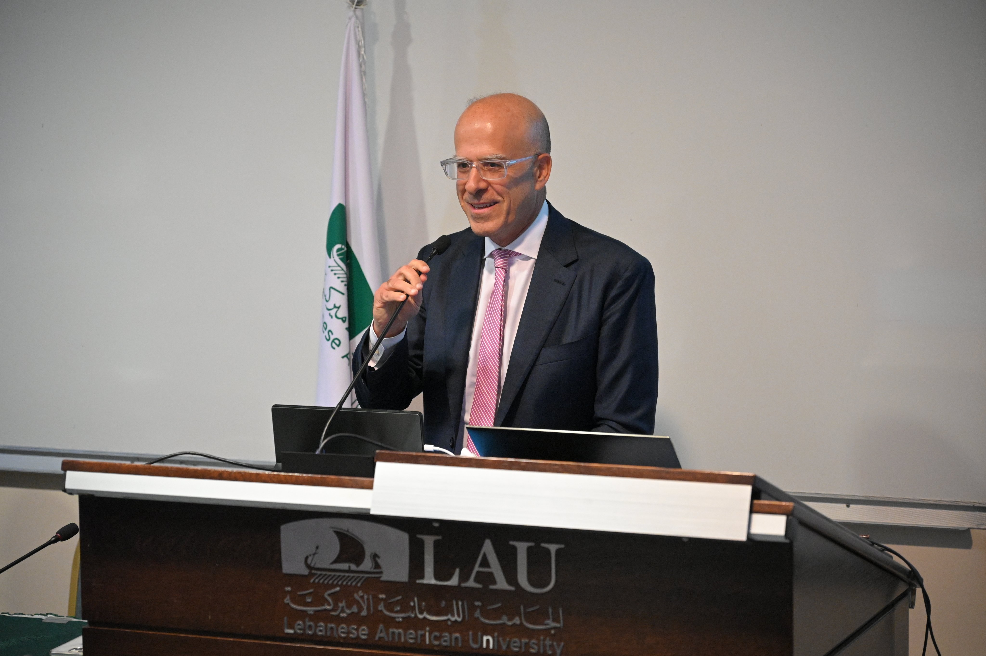 إعادة تكوين إدارات ومؤسسات الدولة 2030 في الجامعة اللبنانية الأميركية  