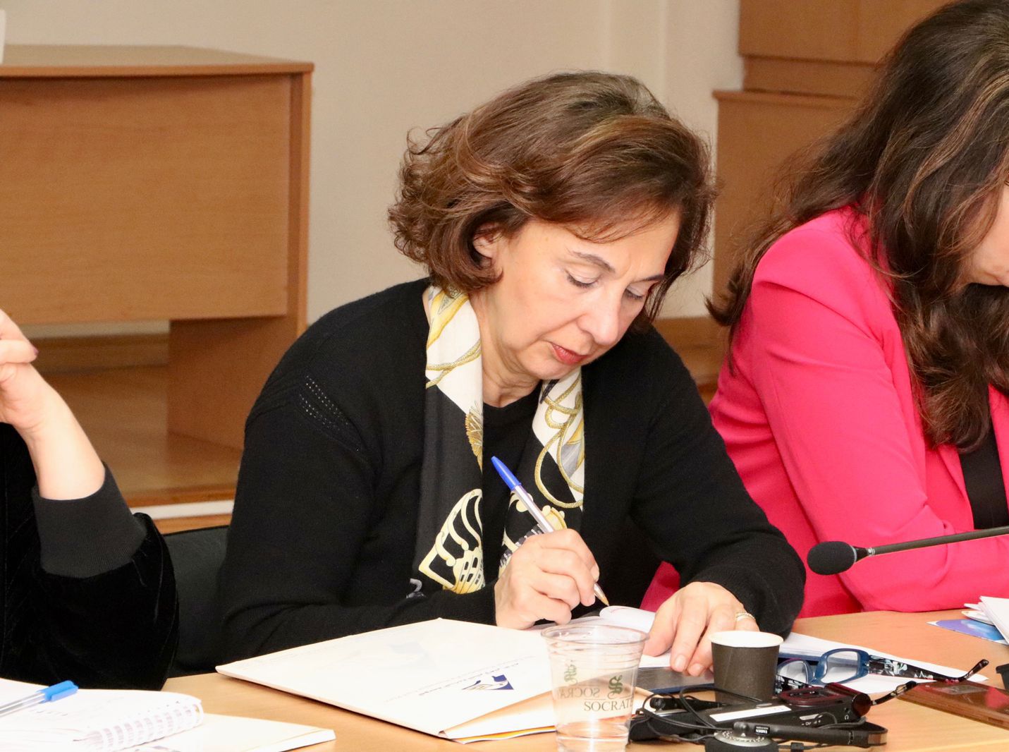 طاولة مستديرة تحت عنوان الديمقراطية التشاورية في لبنان