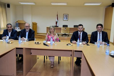 عقدت وزيرة الدولة لشؤون التنمية الادارية الدكتورة مي شدياق اجتماع عمل