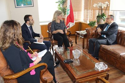 عرضت وزيرة الدولة لشؤون التنمية الإدارية الدكتورة مي شدياق الاوضاع اللبنانية - المصرية مع سفير جمهورية مصر العربية نزيه النجاري