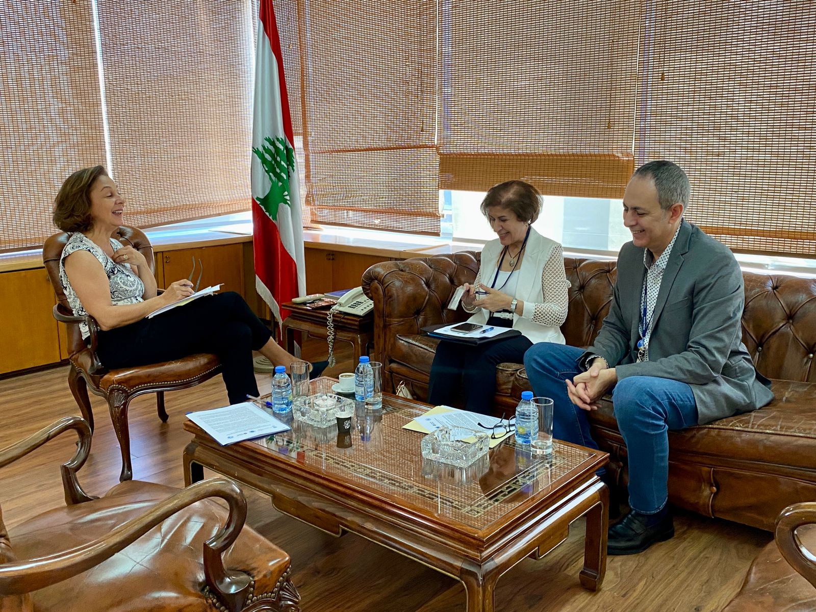 الوزيرة رياشي تستلم من وفد من لجنة الامم المتحدة الاقتصادية والاجتماعية لغرب آسيا دعوة للمشاركة في 