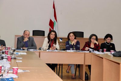 طاولة مستديرة حول تعزيز وتطبيق مبادىء الحكومة المفتوحة