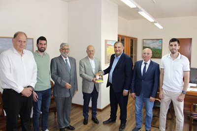 الوزير فادي مكي يستقبل وفداً من جمعية اليازا