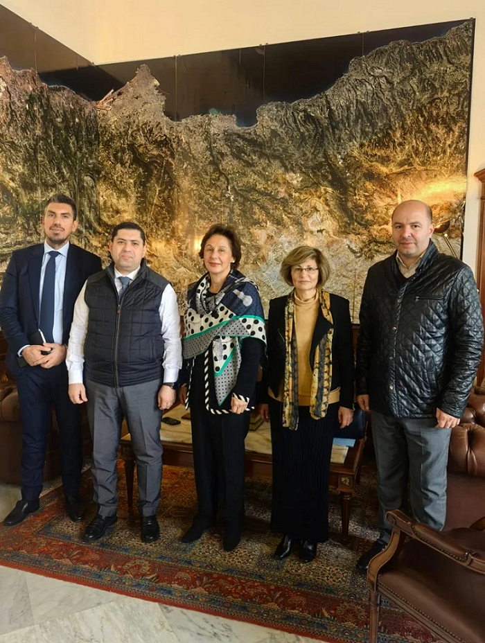 Minister visits Mount Lebanon Governor at Baabda Serail