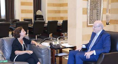 President Mikati receives Minister Riachi