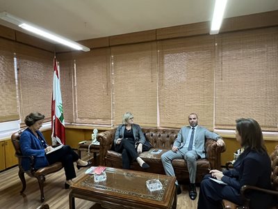 زيارة بعثة من مبادرة 