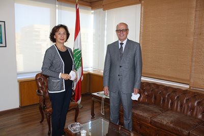 الوزيرة رياشي تستقبل سفير المغرب