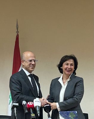تسليم وتسلّم في مكتب وزير الدولة لشؤون التنمية الإدارية